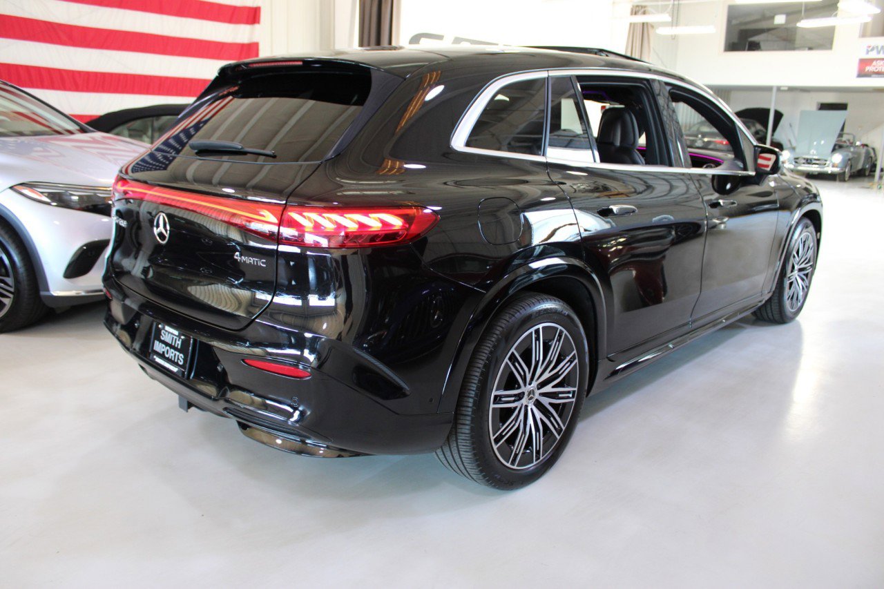 Used 2023 Mercedes-Benz EQS 580 4MATIC SUV image 43