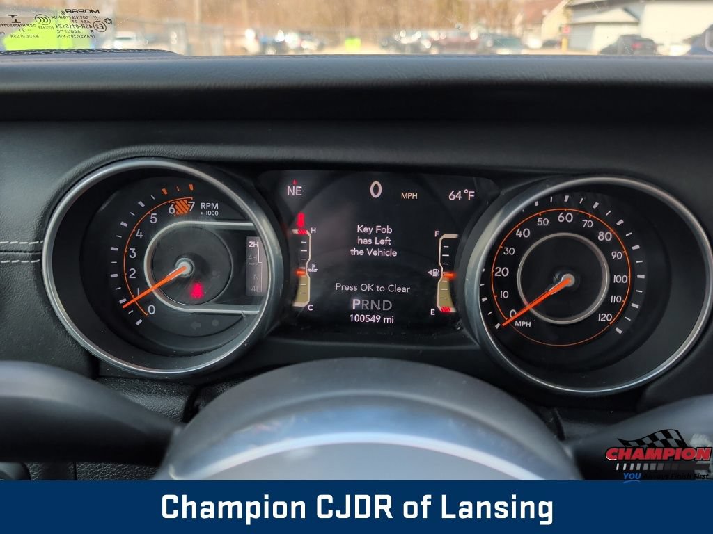 Used 2018 Jeep Wrangler Unlimited Sahara AWD/4WD image 22