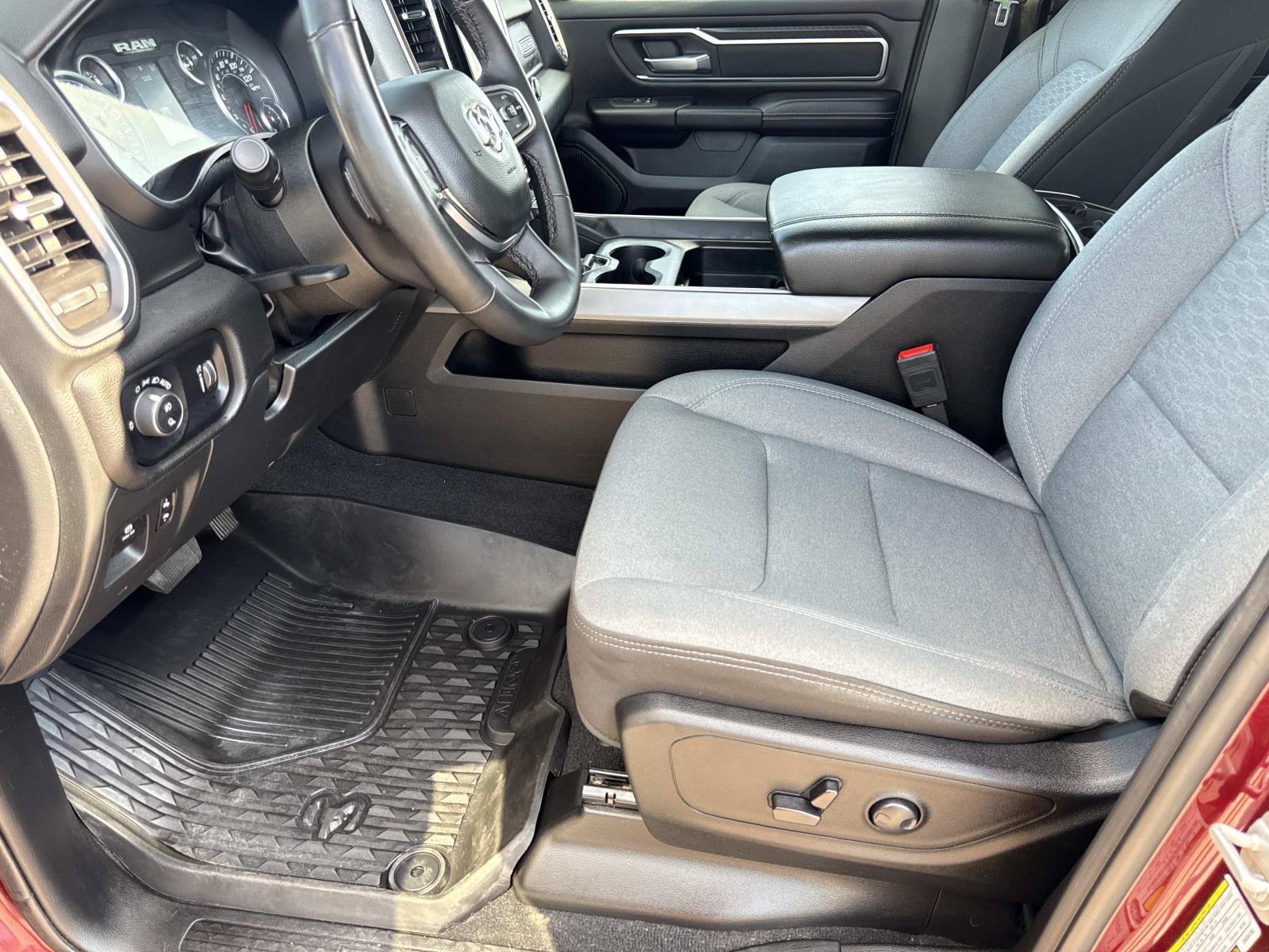 Certified 2025 RAM 1500 Big Horn AWD/4WD image 16