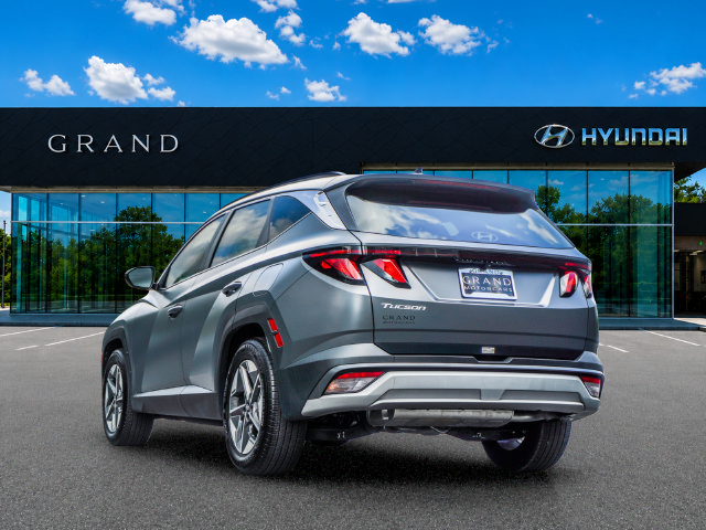 Certified 2025 Hyundai Tucson SEL FWD image 4