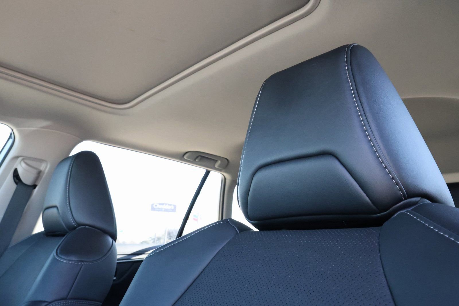 Used 2025 Toyota RAV4 Limited image 15