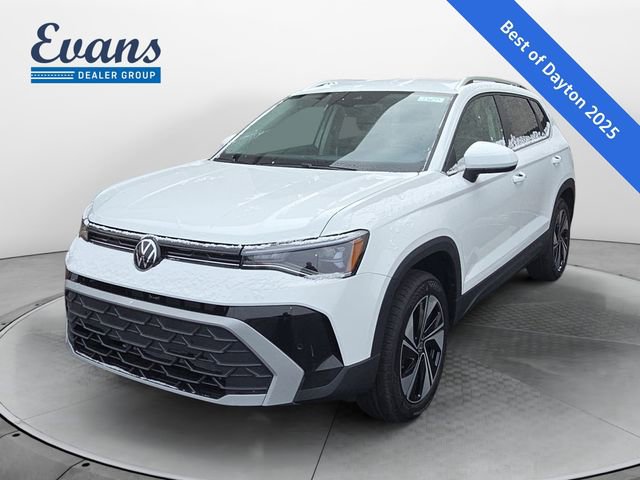 New 2026 Volkswagen Taos SE AWD/4WD image 1