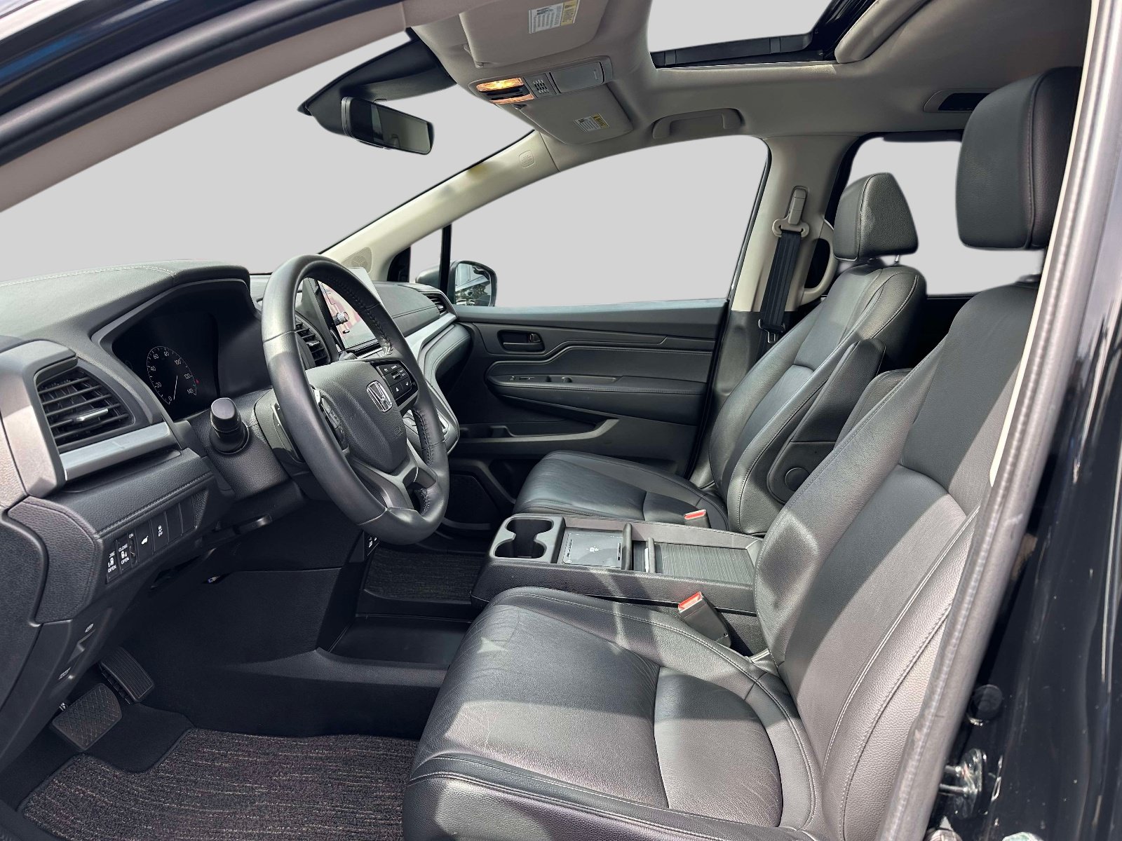 Used 2025 Honda Odyssey EX-L image 16