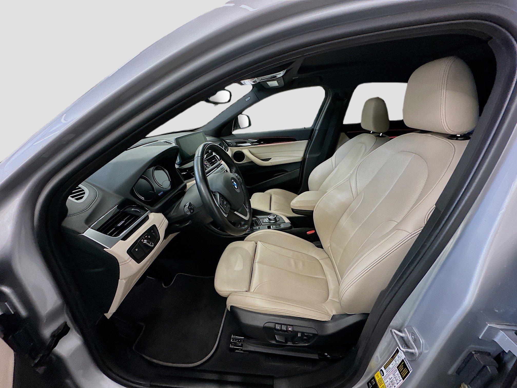 Used 2022 BMW X2 xDrive28i w/ Premium Package image 13