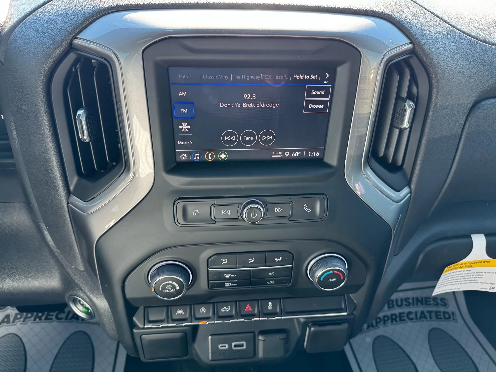 Used 2024 Chevrolet Silverado 1500 Custom image 14