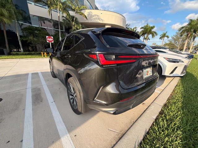 Used 2025 Lexus NX 250 FWD w/ Accessory Package (K3) image 9