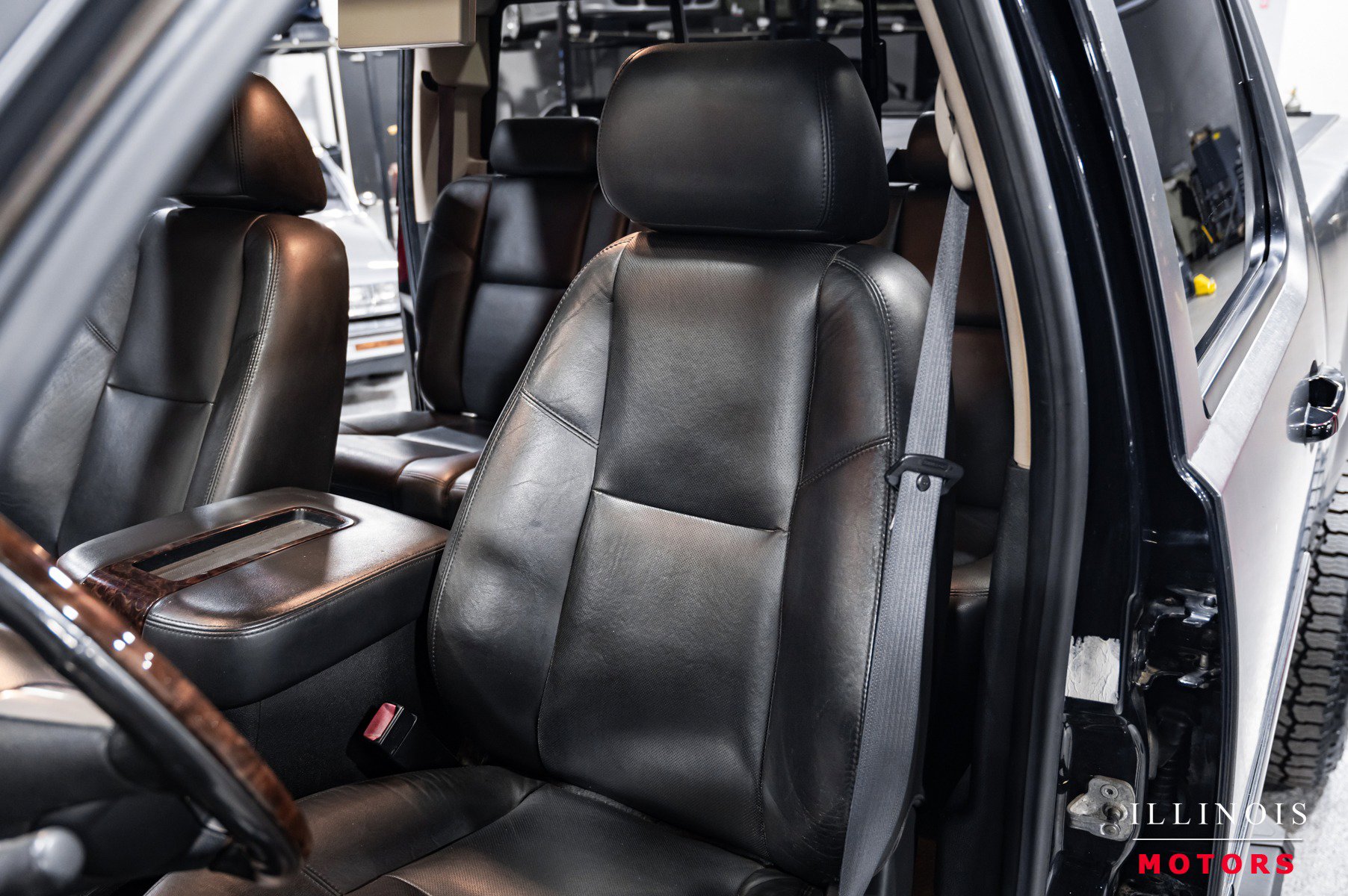 Used 2011 GMC Sierra 3500 Denali image 16