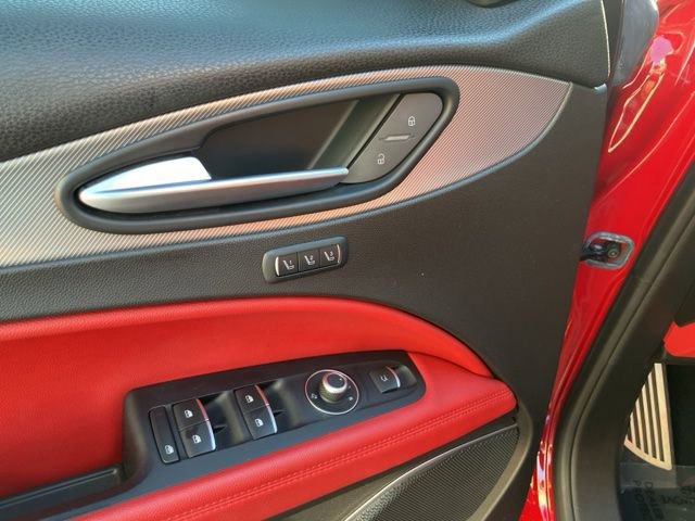 Used 2019 Alfa Romeo Stelvio Sport w/ Quick Order Package 22J Sport image 10