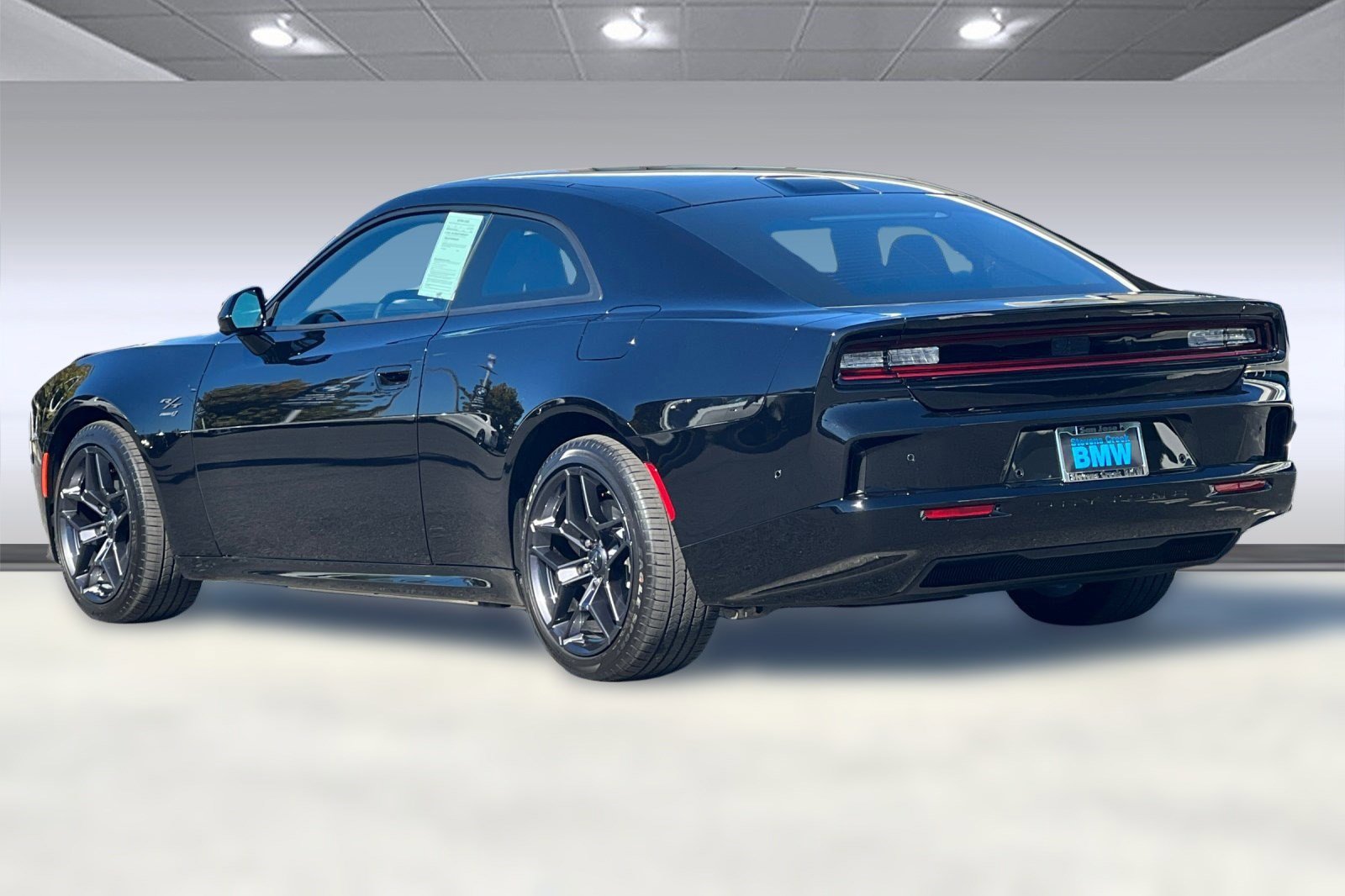 Used 2024 Dodge Charger R/T w/ Plus Group image 3