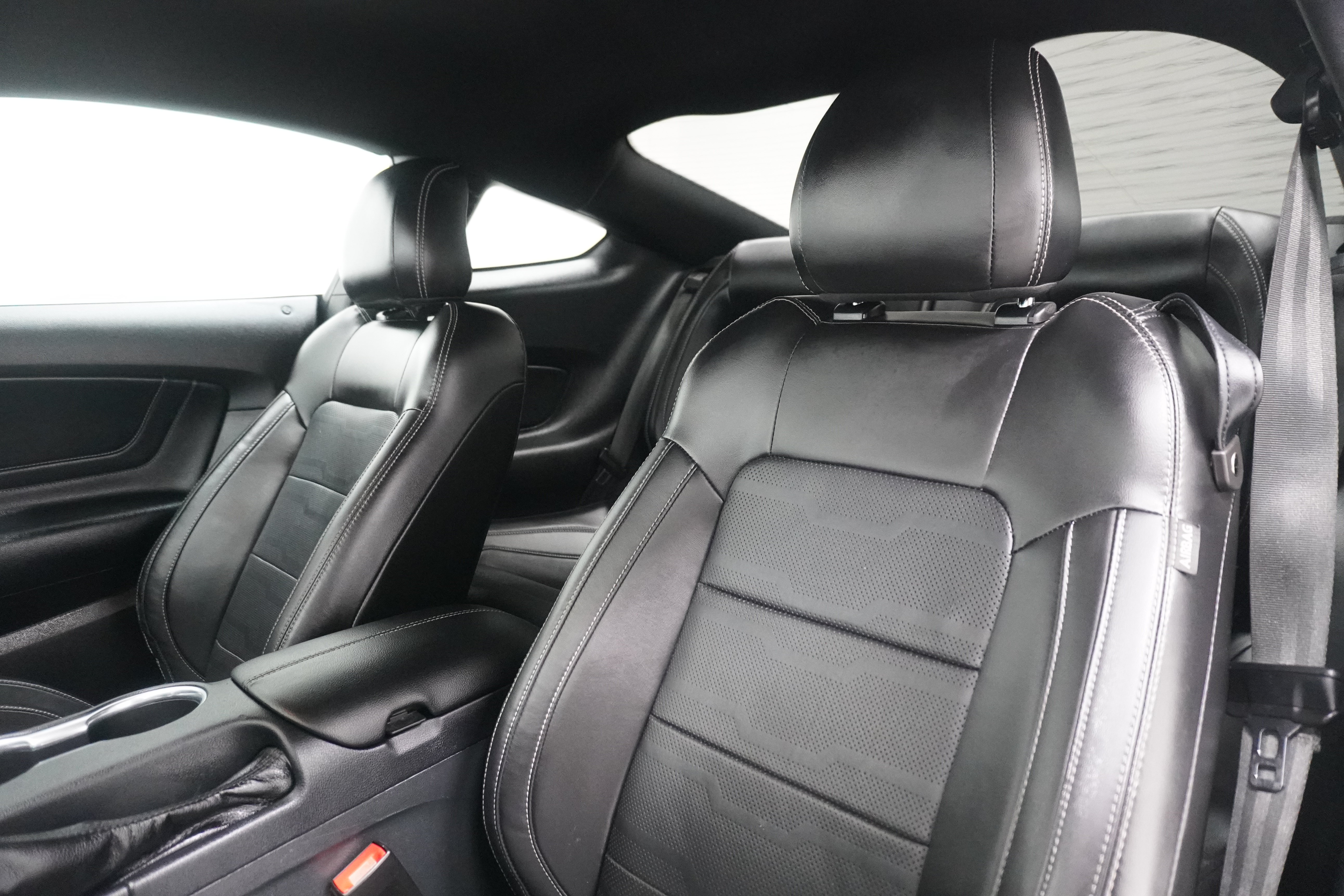 Used 2021 Ford Mustang GT Premium w/ Equipment Group 401A RWD image 12