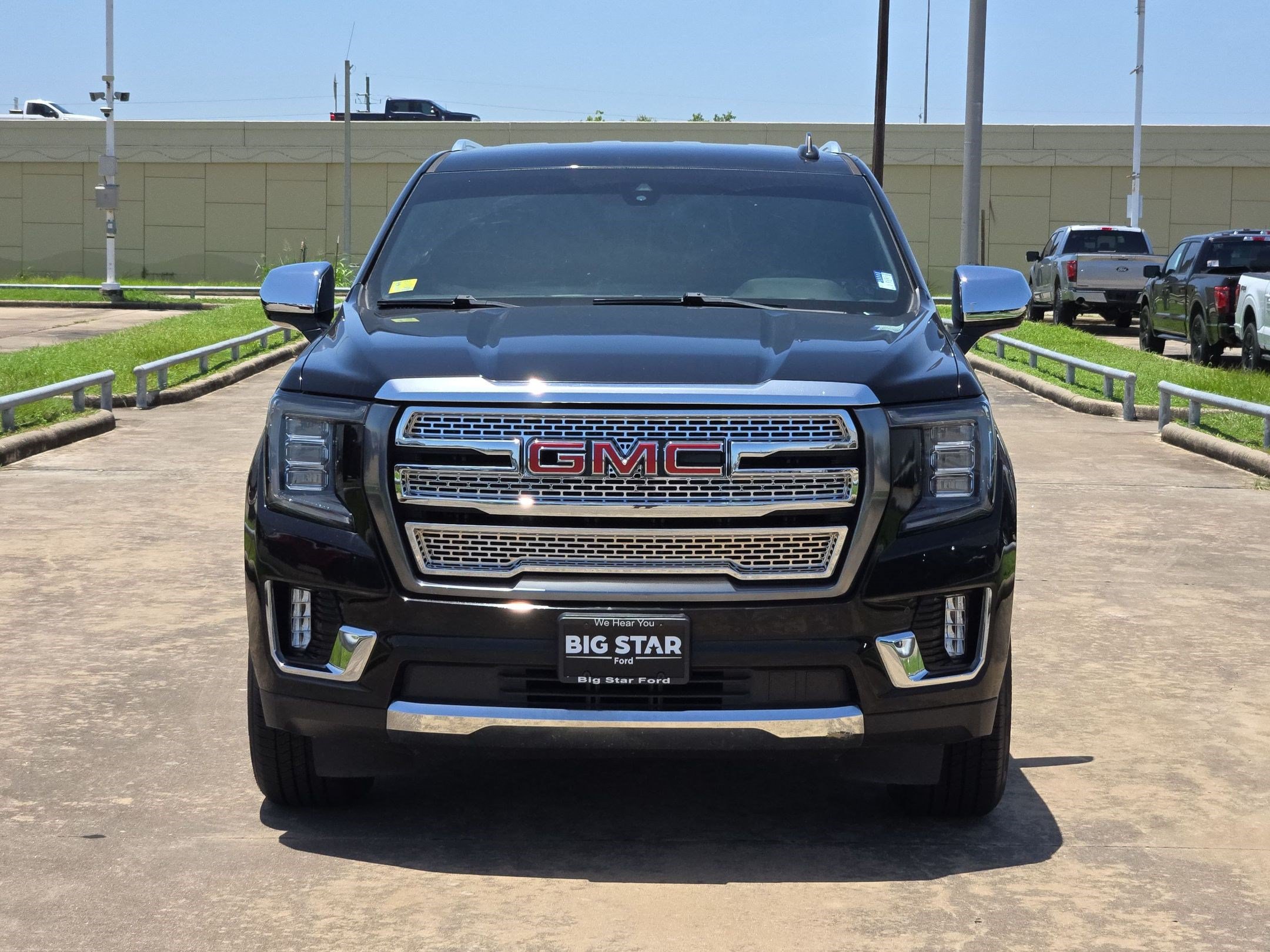 Used 2021 GMC Yukon XL SLT RWD image 9