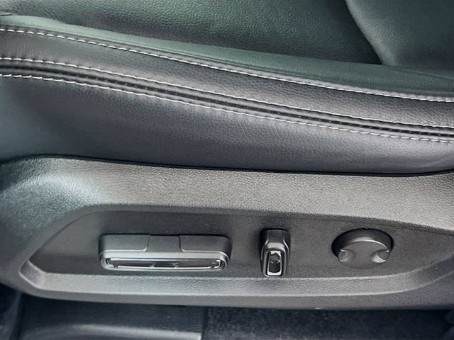 Used 2025 Honda Pilot EX-L image 18