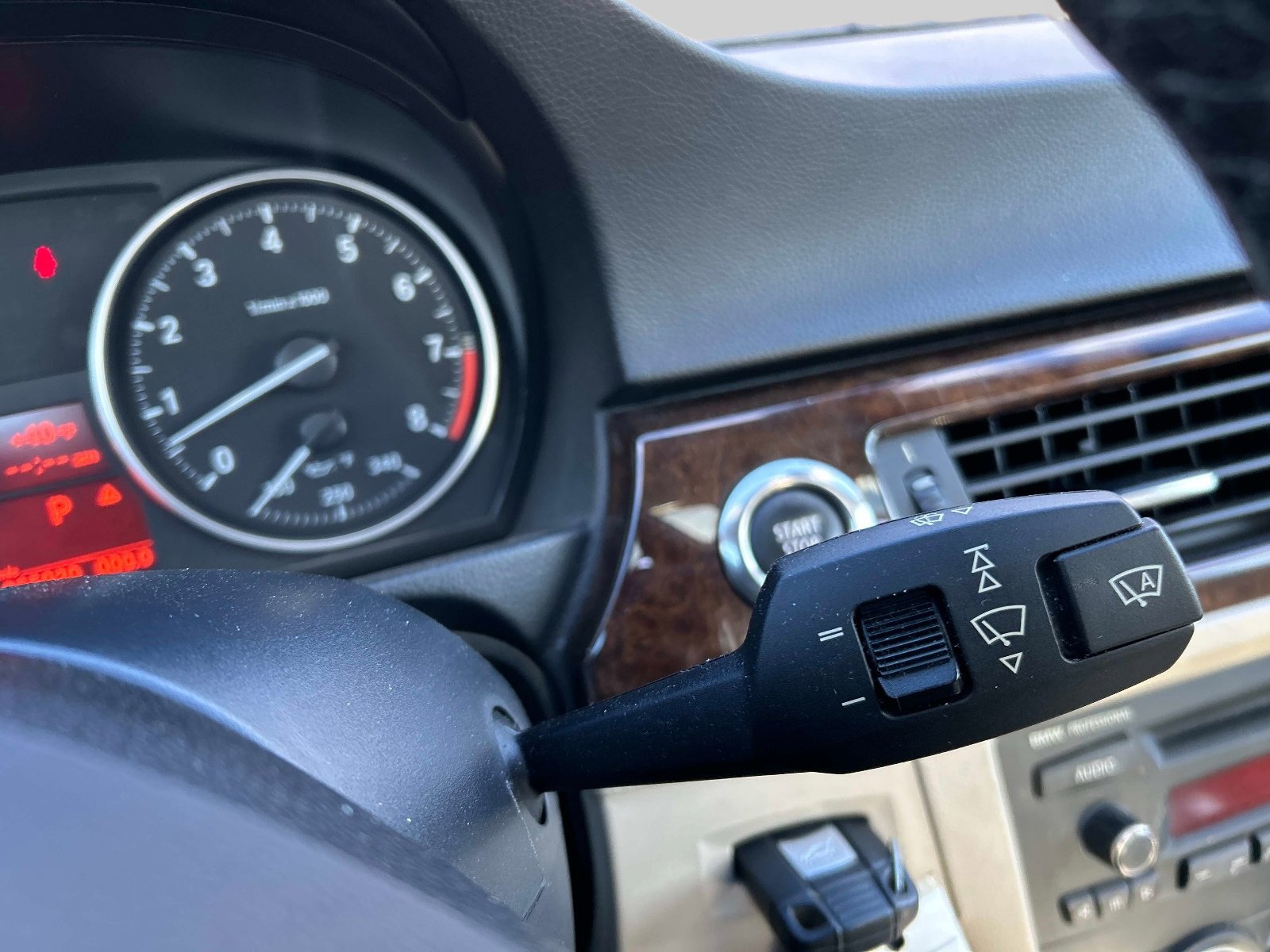 Used 2008 BMW 328i Coupe image 25