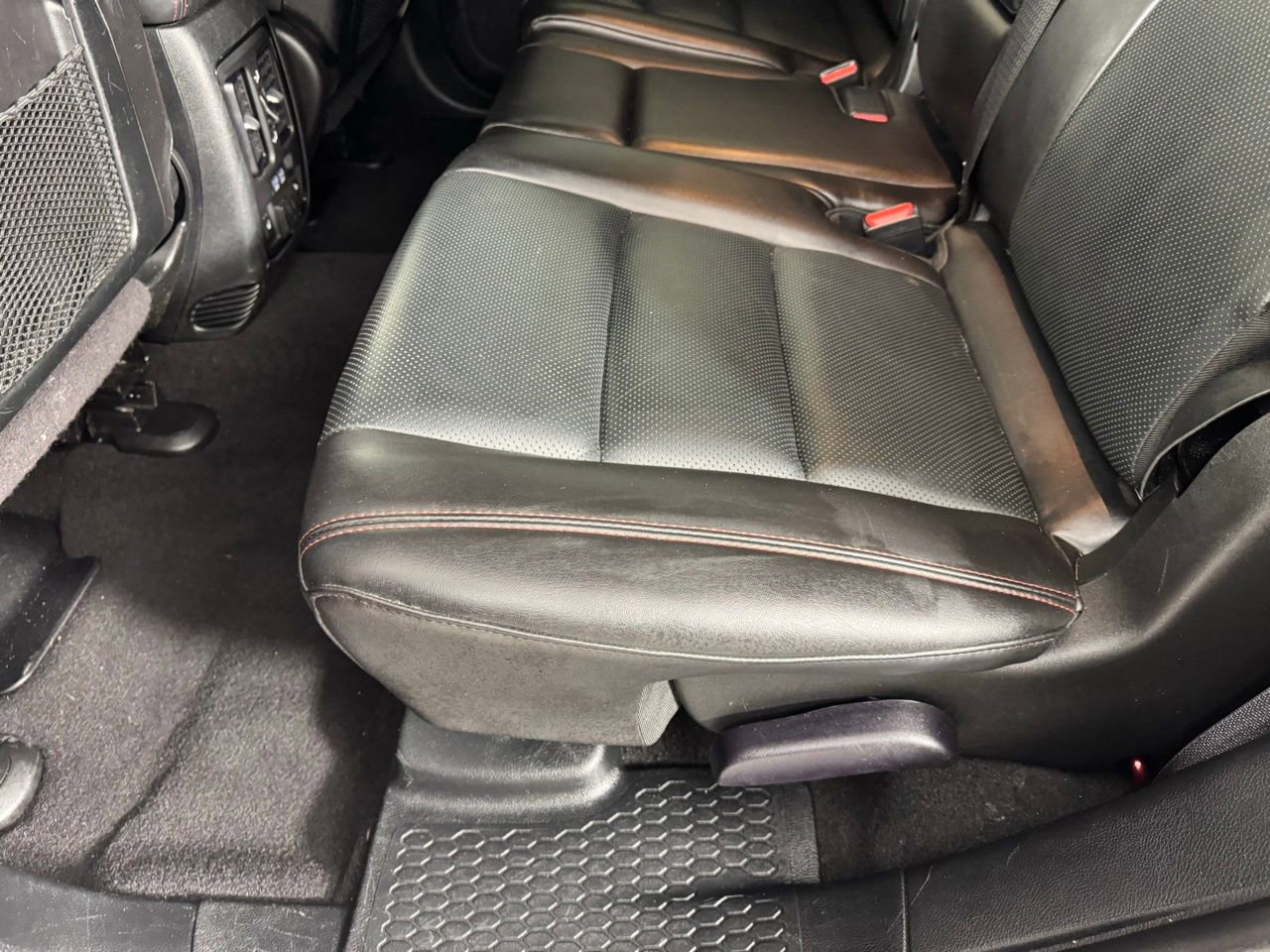 Used 2024 Dodge Durango GT image 28