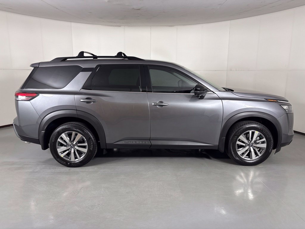 New 2026 Nissan Pathfinder SL FWD image 9
