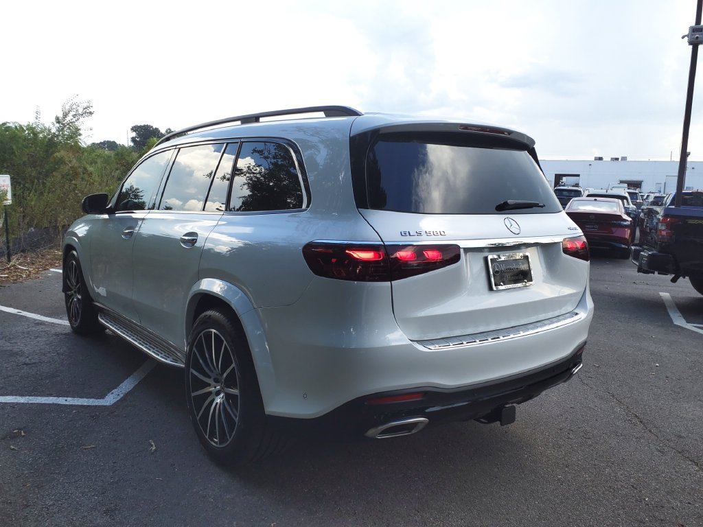 Certified 2026 Mercedes-Benz GLS 580 4MATIC image 5