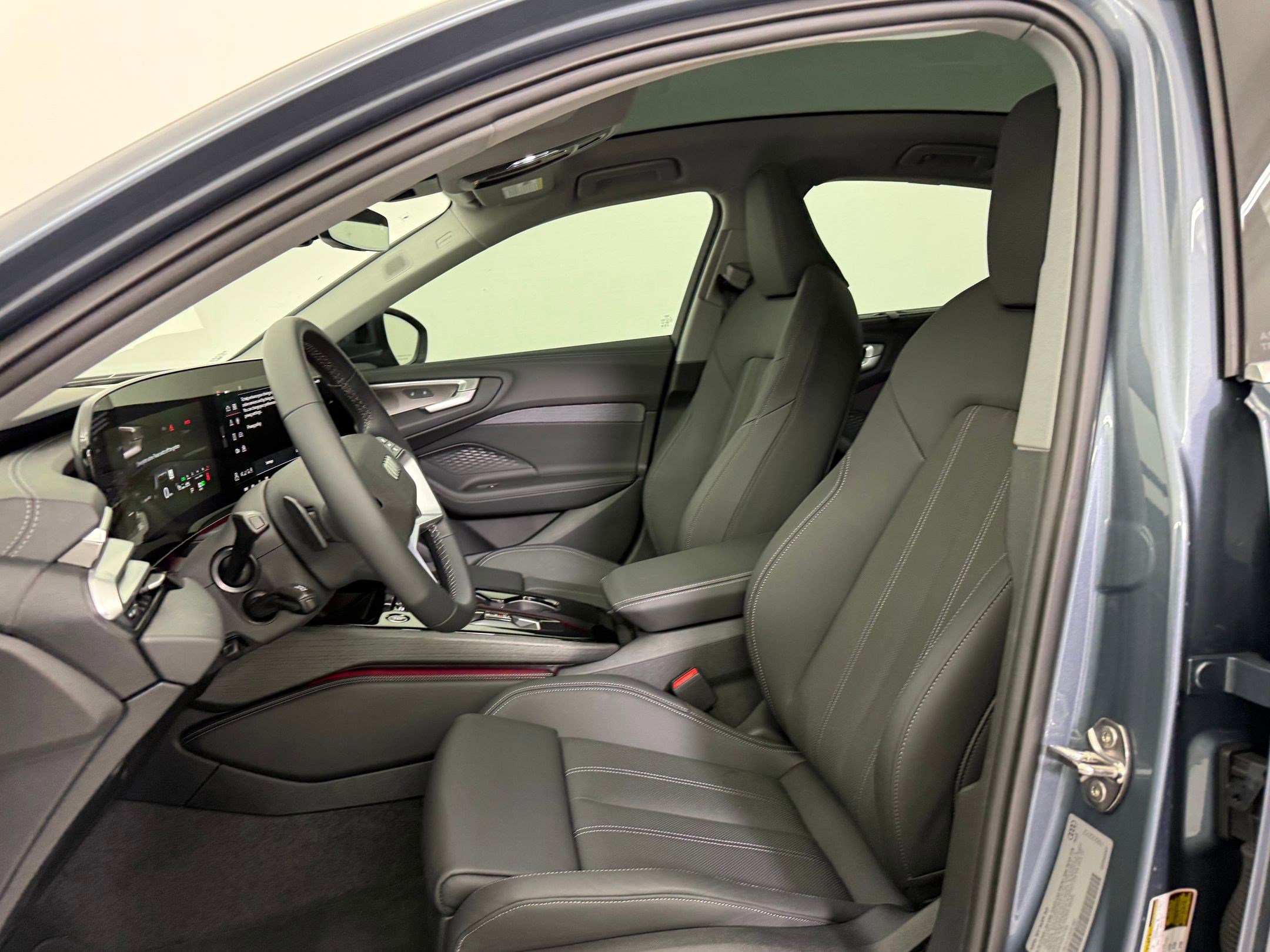 New 2025 Audi A5 2.0T Prestige image 5