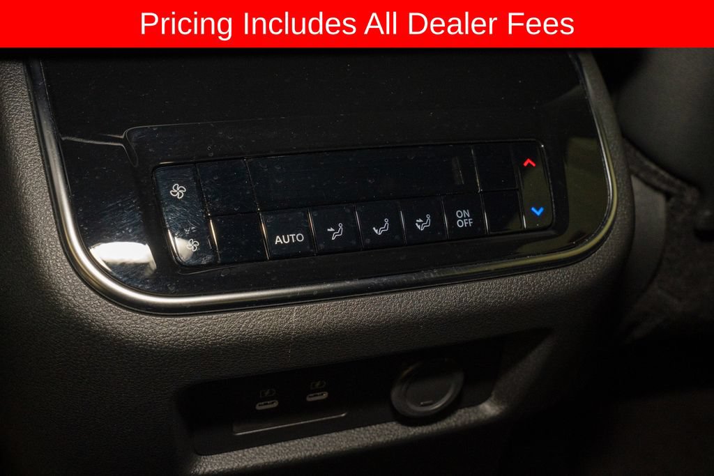Certified 2025 Nissan Armada SL w/ Captain's Chari Seat Package AWD/4WD image 8
