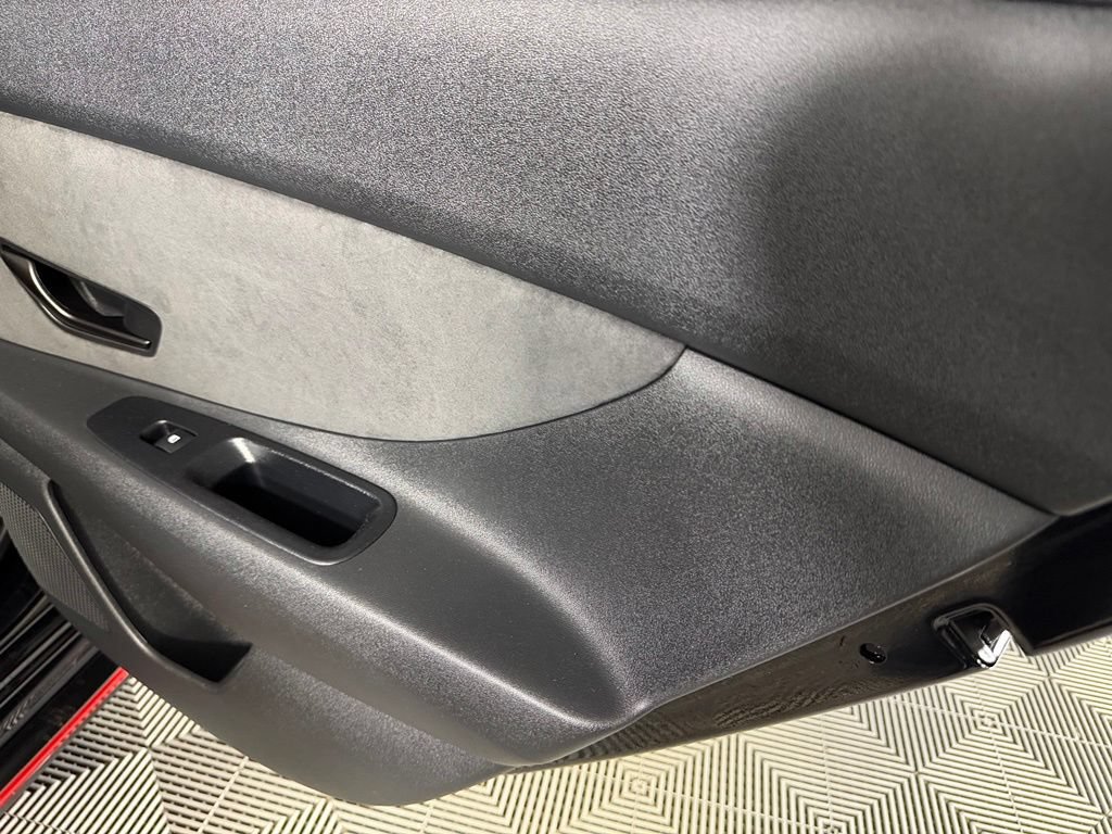 Used 2025 Hyundai Elantra N FWD image 32