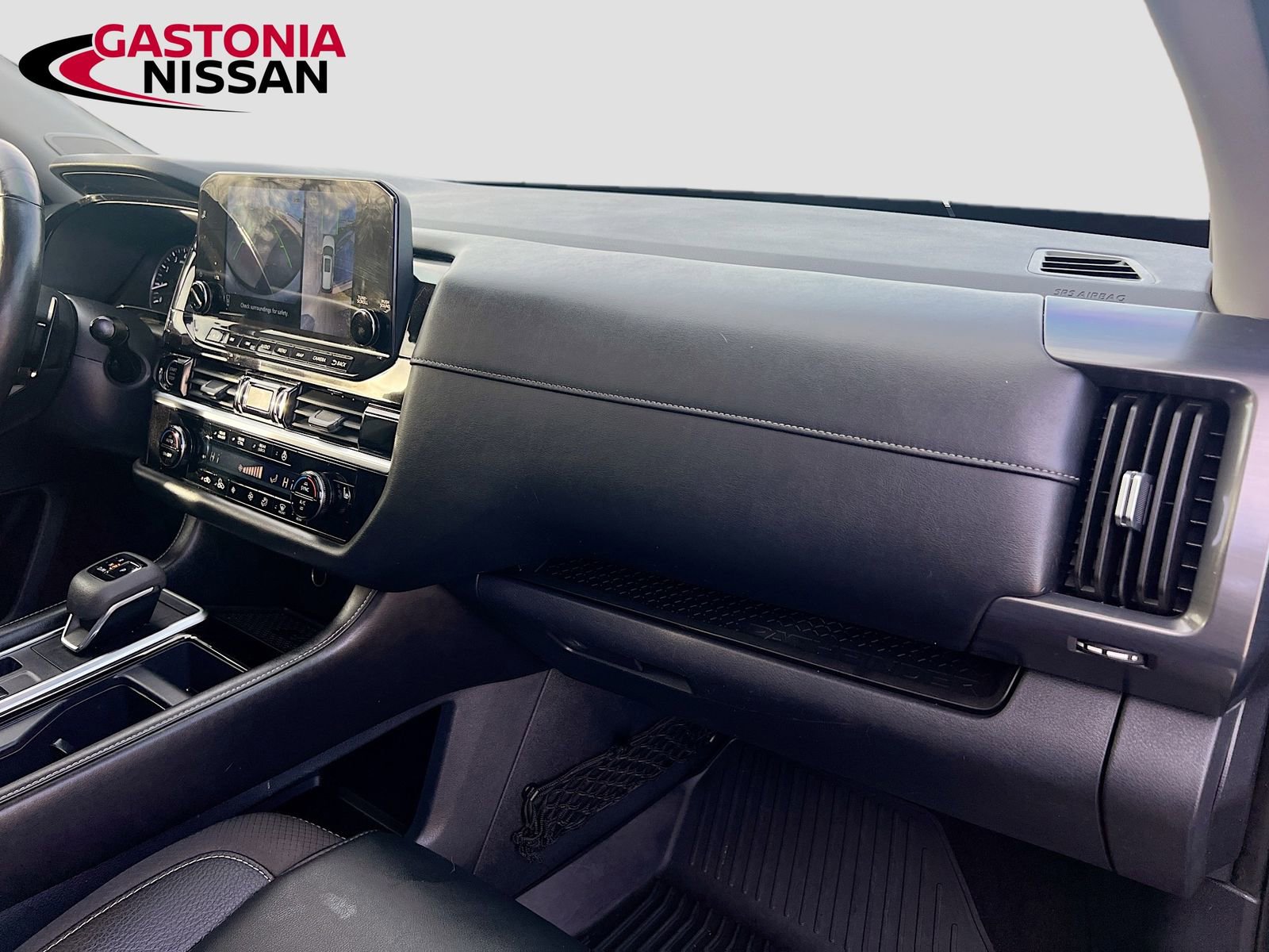 Used 2023 Nissan Pathfinder SL w/ SL Premium Package image 40