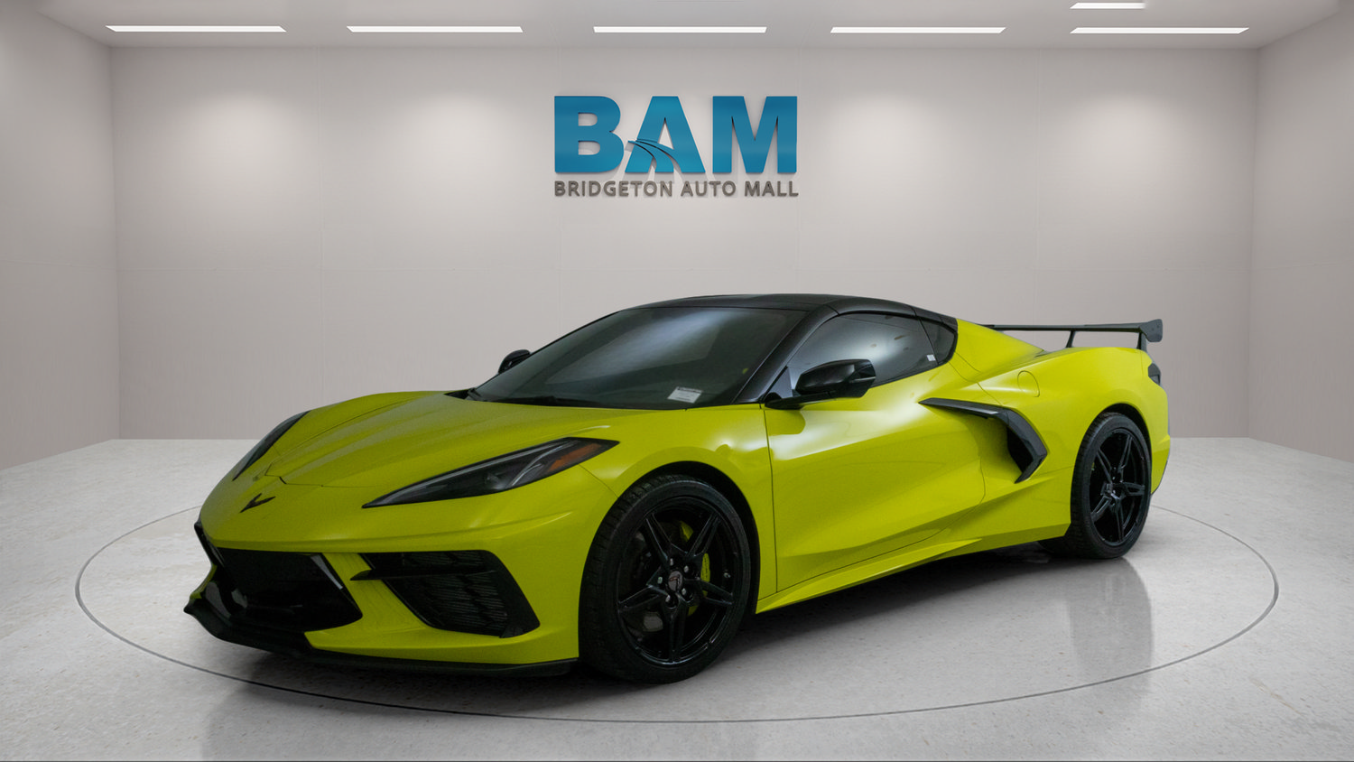 Used 2022 Chevrolet Corvette Stingray Premium Cpe w/ Z51 Performance Package RWD image 3