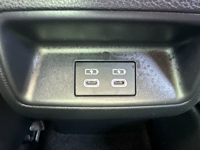 Used 2025 Toyota Corolla SE image 17