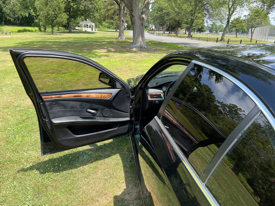 Used 2008 BMW 528xi Sedan image 33