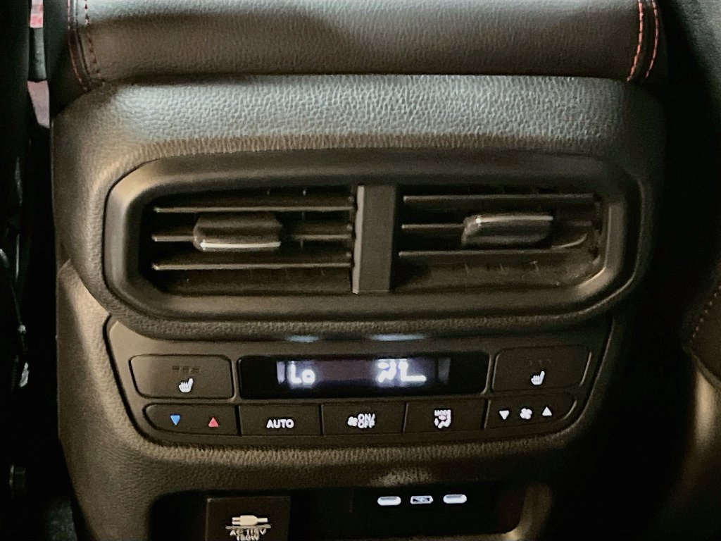 Used 2025 Honda Passport Black Edition image 27