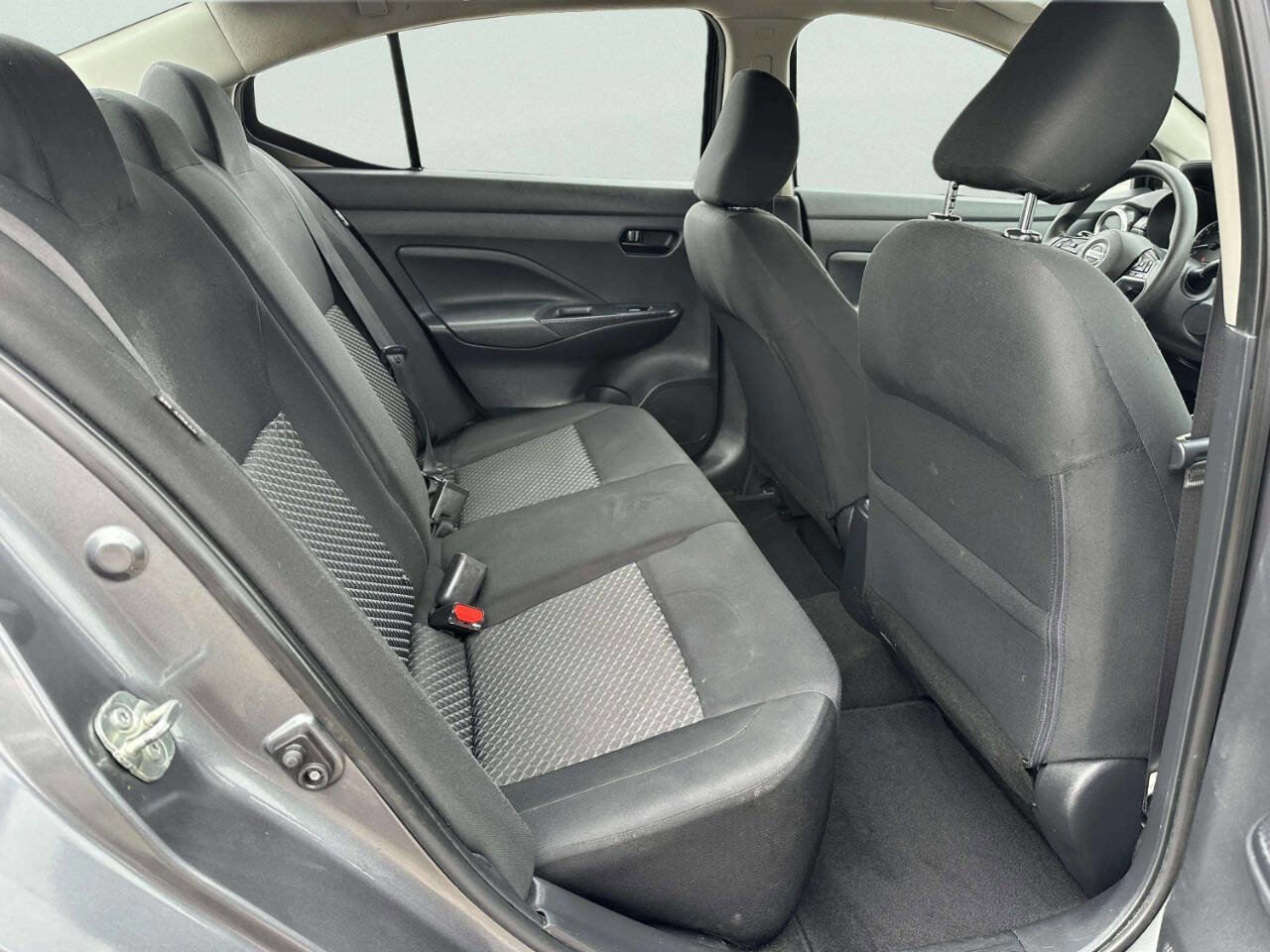 Used 2021 Nissan Versa S FWD image 15