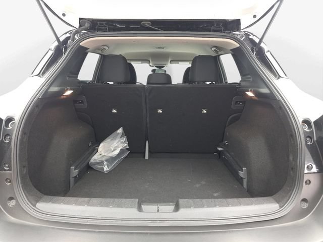 Used 2026 Nissan Kicks SV FWD image 30