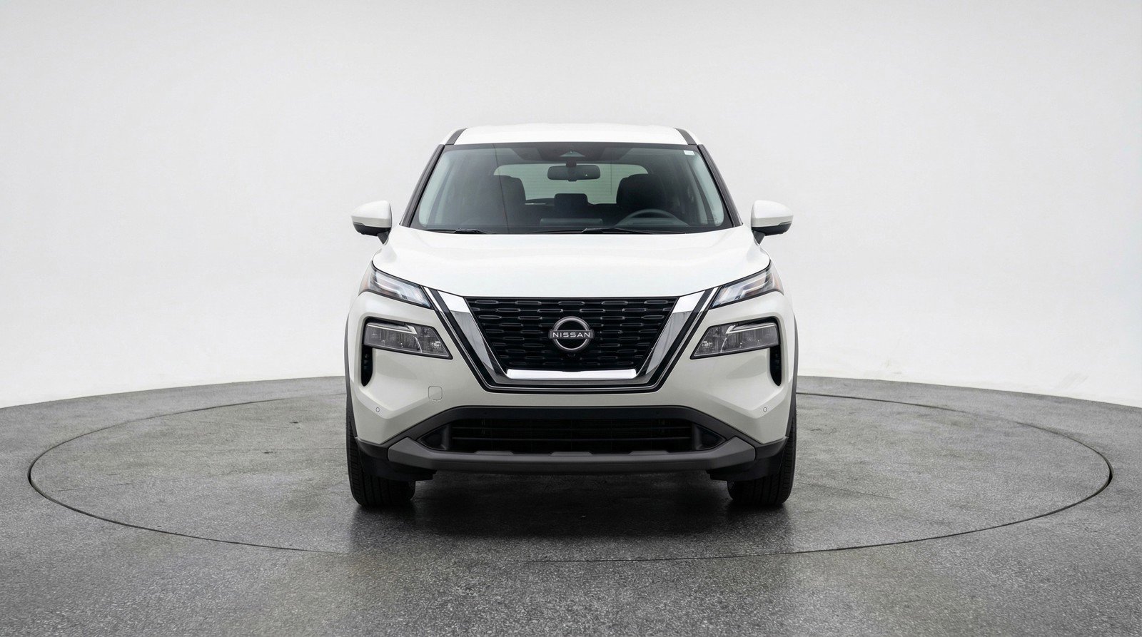 Used 2025 Nissan Rogue SV FWD image 2