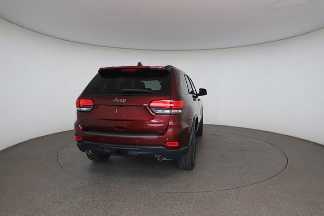 Used 2017 Jeep Grand Cherokee Trailhawk w/ Trailhawk Luxury Group AWD/4WD image 16