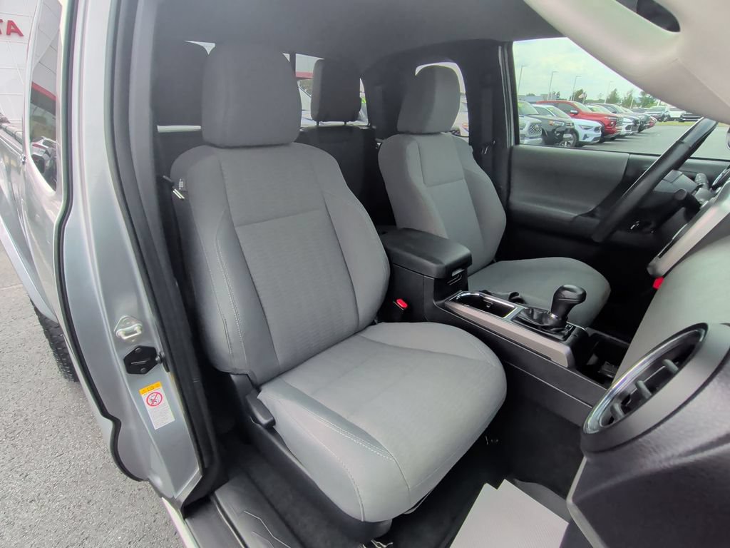 Used 2019 Toyota Tacoma SR5 AWD/4WD image 25