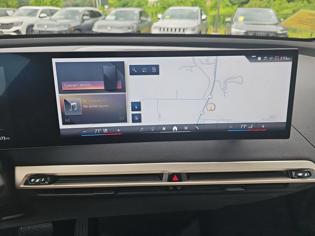 Used 2024 BMW iX xDrive50 w/ Sport Package AWD/4WD image 14