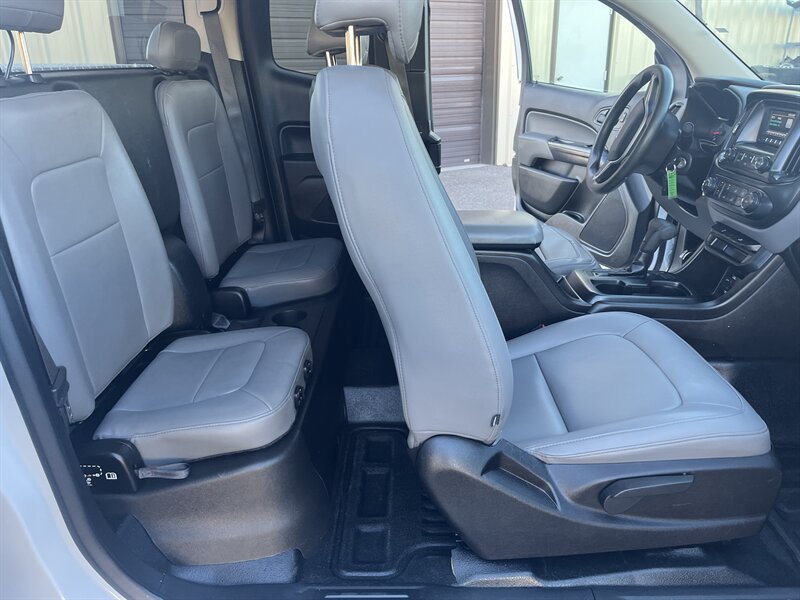 Used 2016 Chevrolet Colorado W/T w/ WT Convenience Package AWD/4WD image 10