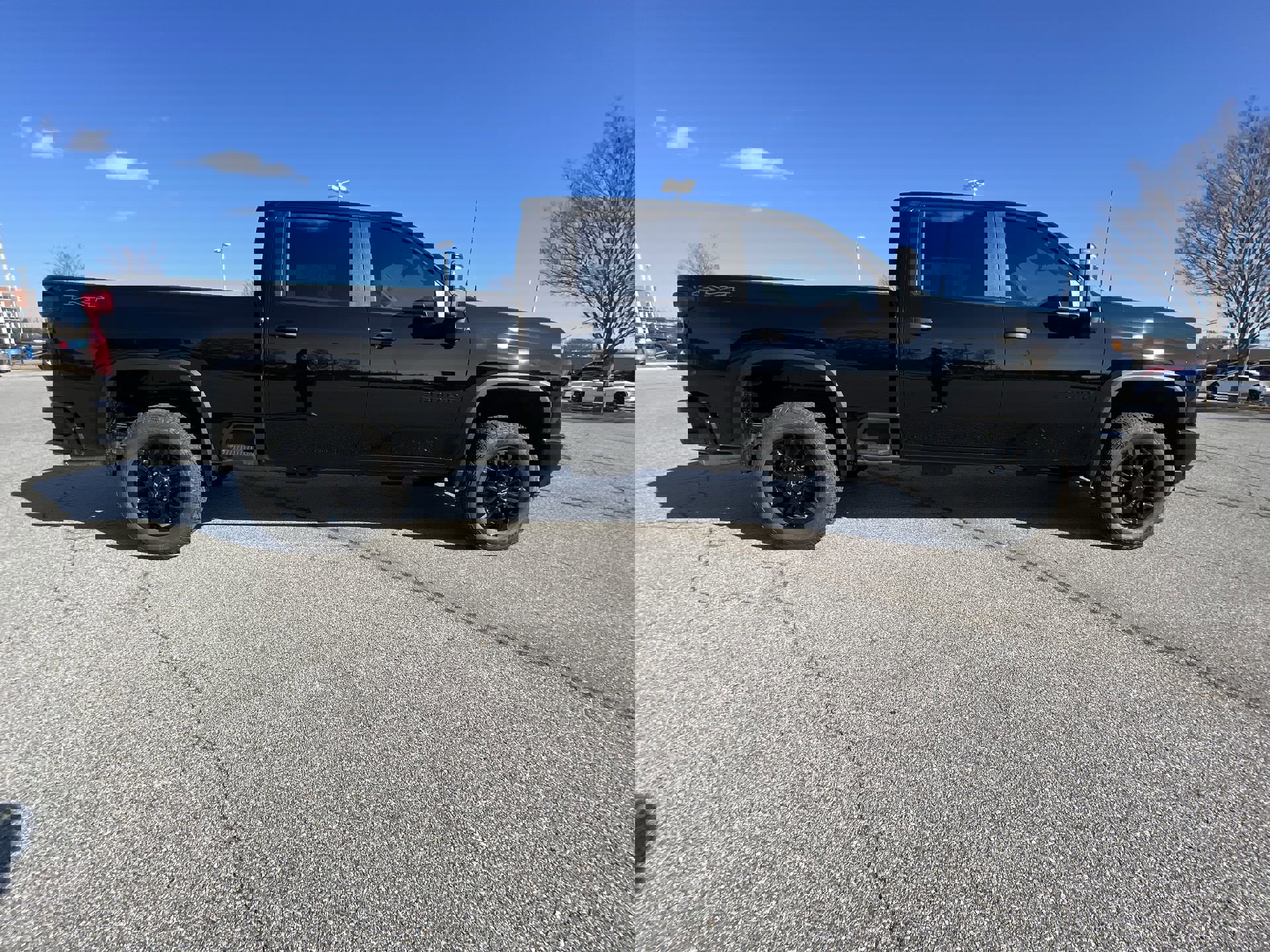 Used 2025 Chevrolet Silverado 2500 Custom w/ Custom Blackout Package image 30