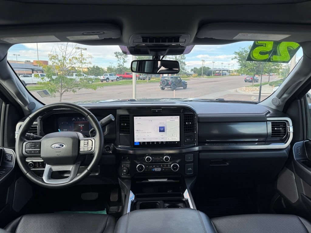 Used 2025 Ford F350 Lariat AWD/4WD image 12