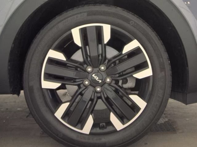 Used 2024 Kia Telluride SX Prestige w/ Towing Package AWD/4WD image 20