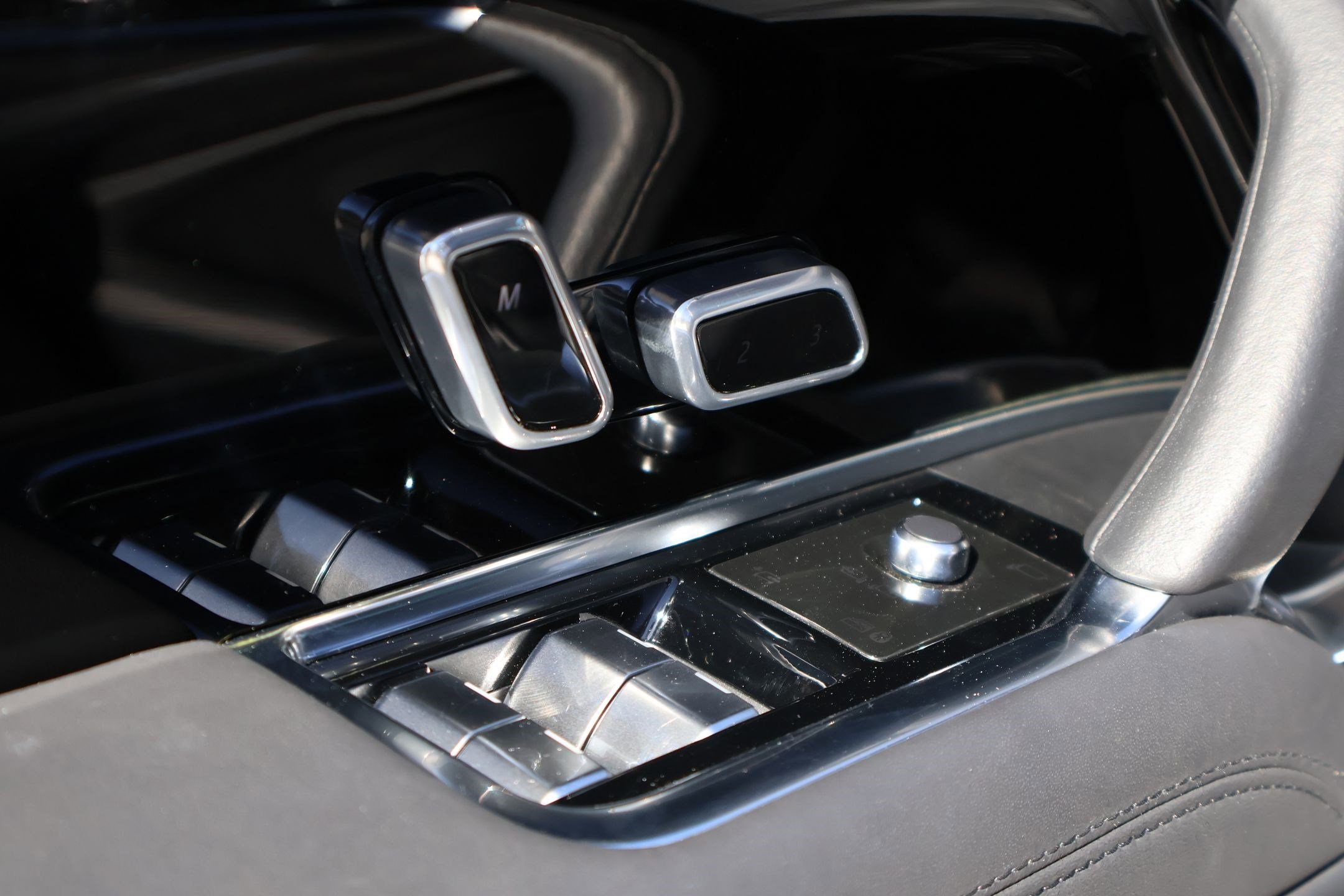 Certified 2023 Land Rover Range Rover SE image 13