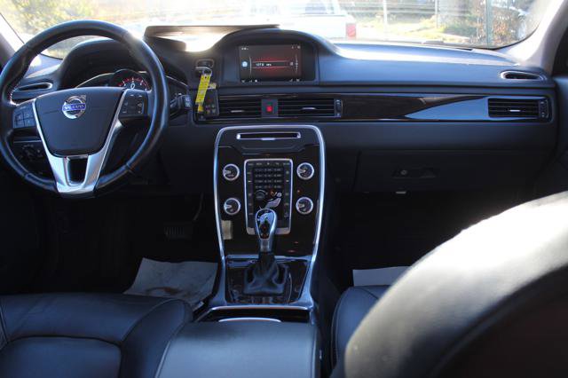 Used 2016 Volvo XC70 T5 Premier w/ Proximity Package image 12