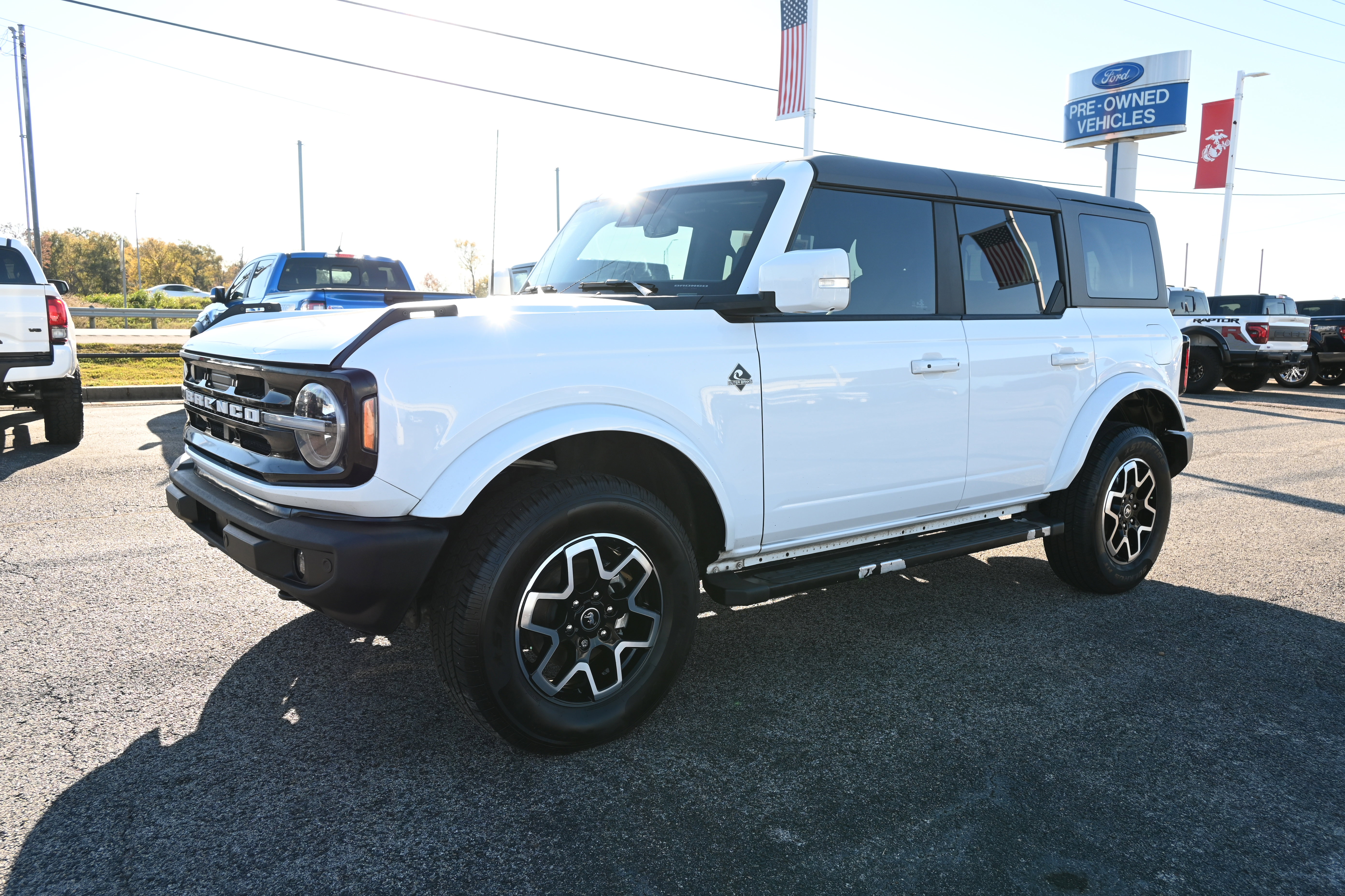 Used 2022 Ford Bronco Outer Banks image 7