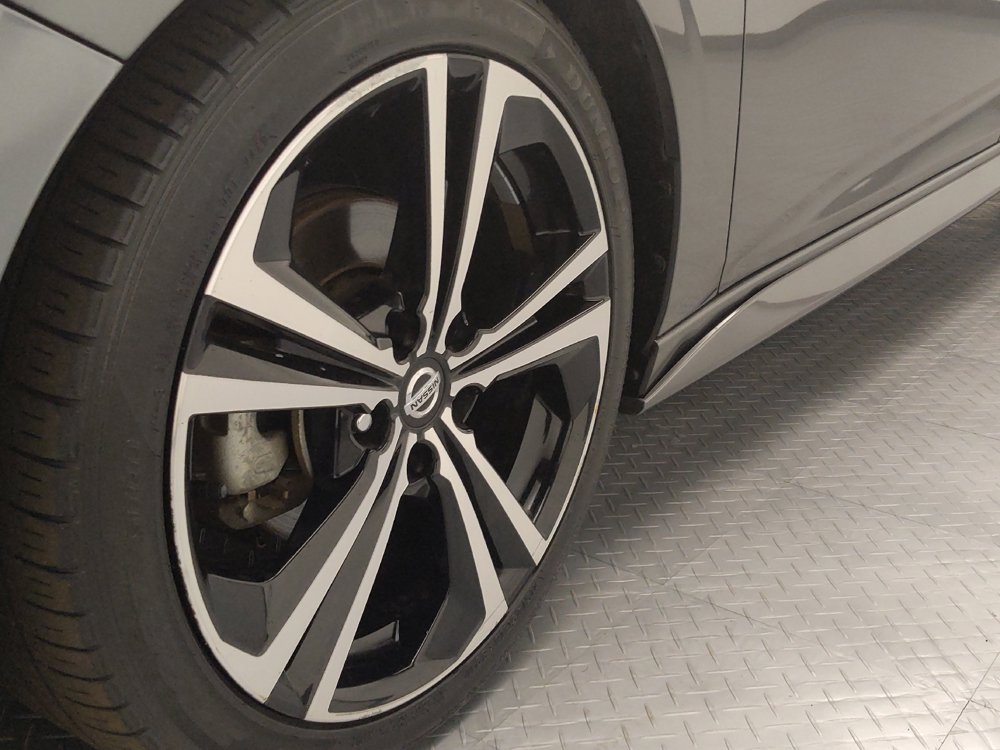 Used 2022 Nissan Sentra SR w/ SR Premium Package FWD image 31