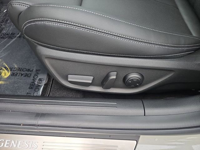 New 2026 Genesis G70 2.5T image 12