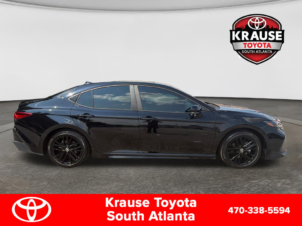 Used 2025 Toyota Camry SE w/ Convenience Package FWD image 9