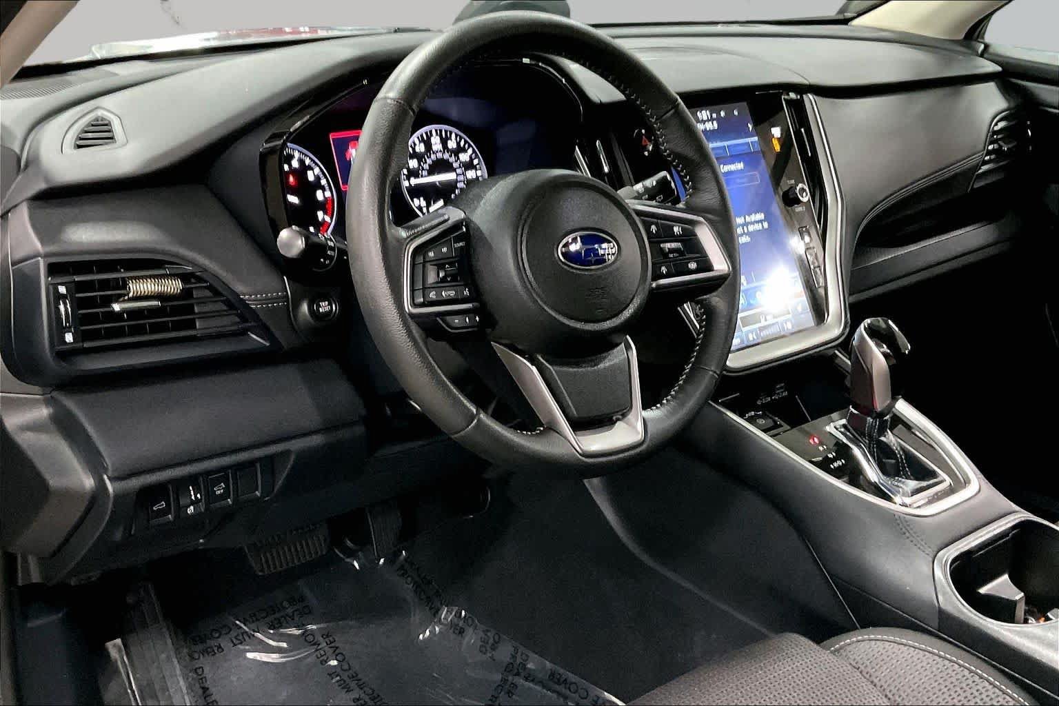 Used 2025 Subaru Outback Premium AWD/4WD image 17