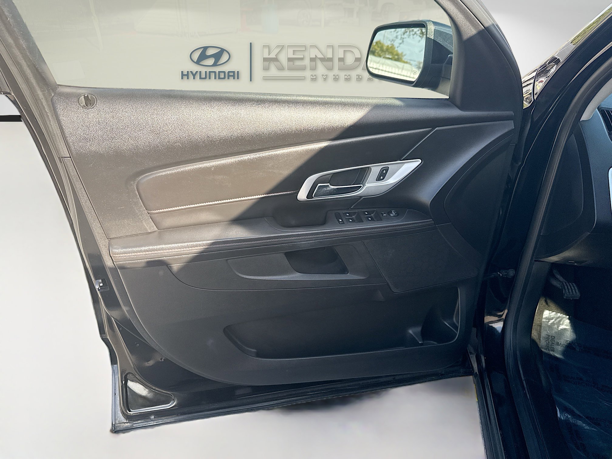 Used 2015 GMC Terrain SLE image 16