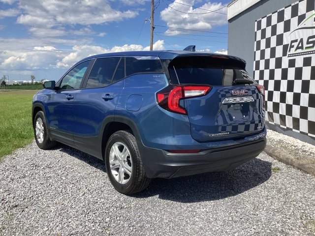 Used 2024 GMC Terrain SLE image 9