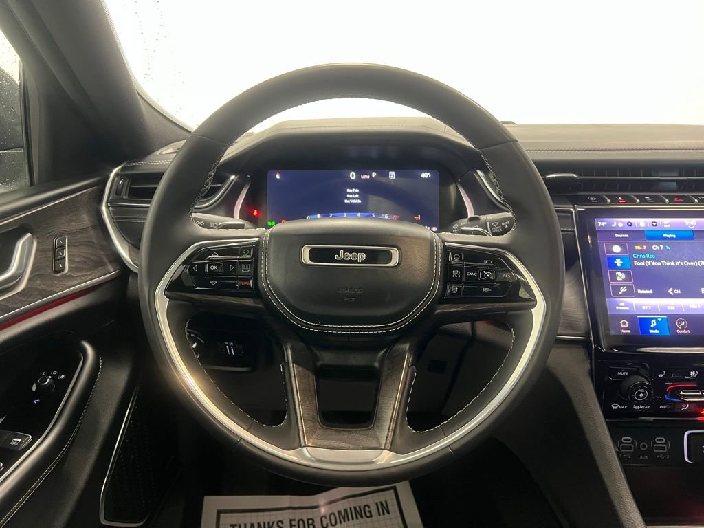 Used 2024 Jeep Grand Cherokee Overland image 13