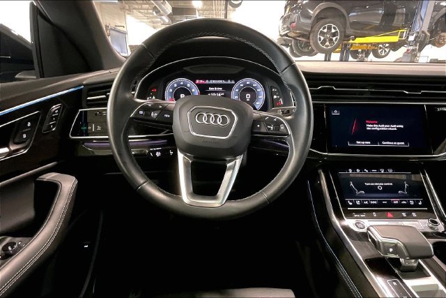 Certified 2025 Audi Q8 Prestige AWD/4WD image 5
