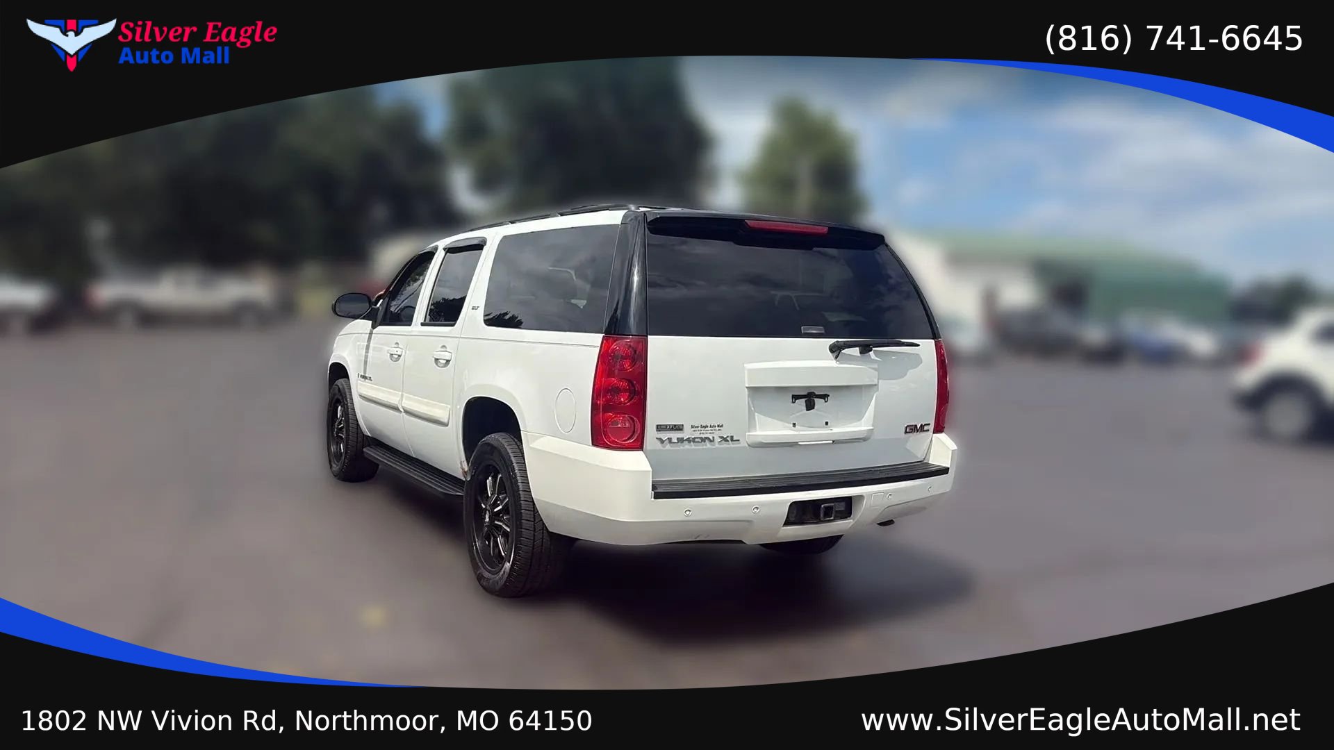 Used 2008 GMC Yukon XL SLT w/ SLT Preferred Equipment Group AWD/4WD image 3
